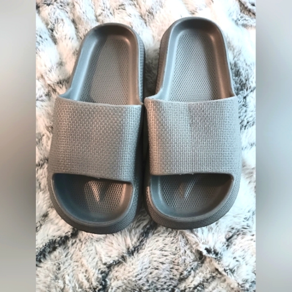 SHEIN New Grey Slides 🩶